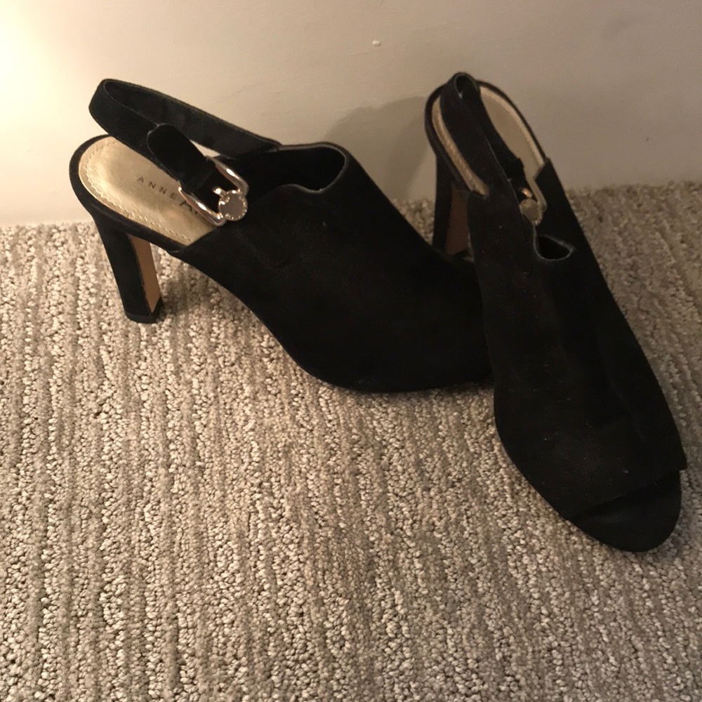 Black heels